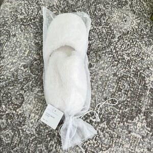 Pottery Barn Teddy Bear Slippers NWT